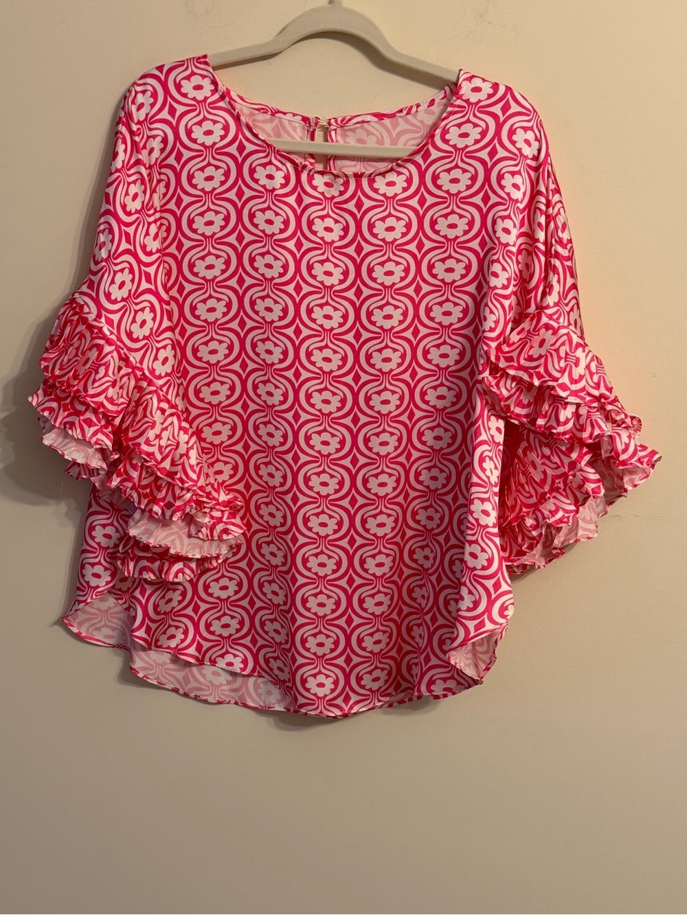 Pink Patterned Ruffle-Sleeve Women's Top - Picture 4 of 4